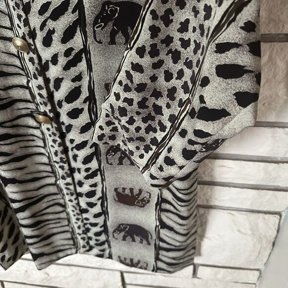 Women's Black and Gray Patterned Blazer - Picture 4 of 10